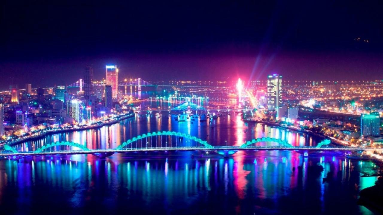 Celina Hotel & Apartment Дананг Екстер'єр фото