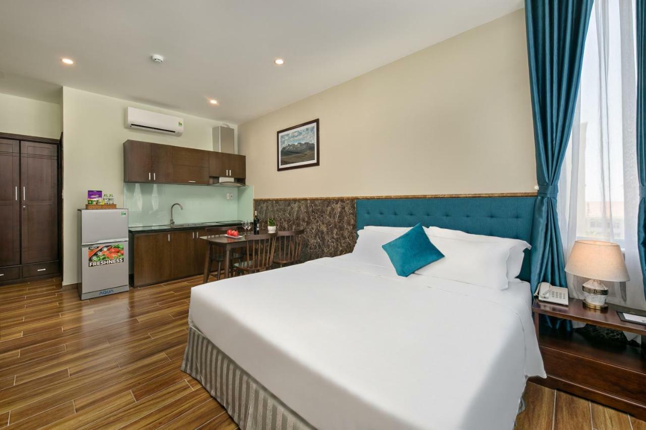 Celina Hotel & Apartment Дананг Екстер'єр фото