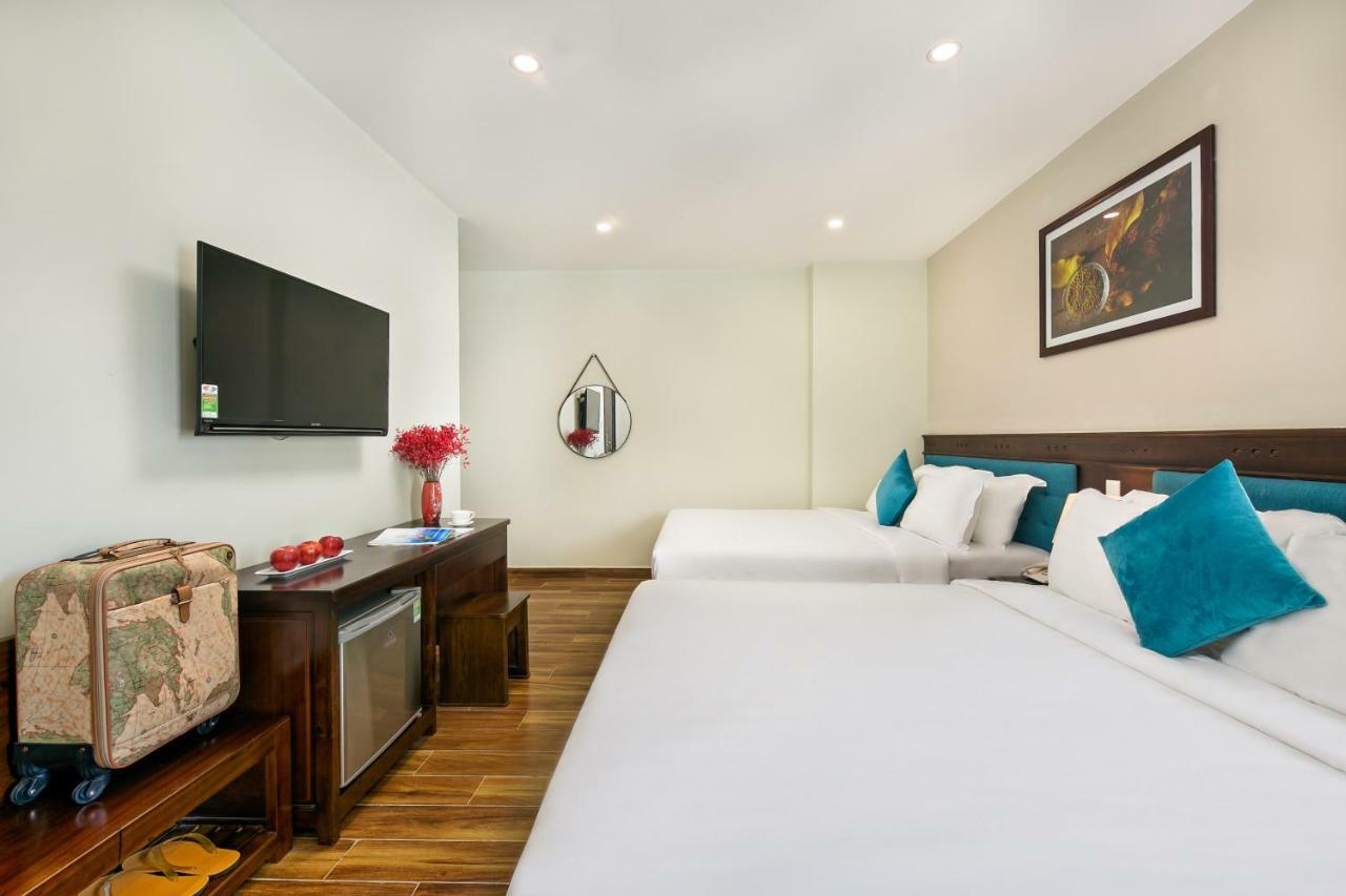 Celina Hotel & Apartment Дананг Екстер'єр фото