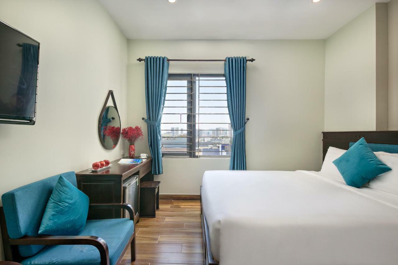 Celina Hotel & Apartment Дананг Екстер'єр фото