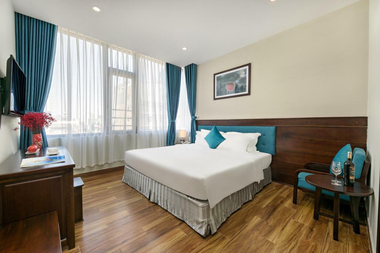 Celina Hotel & Apartment Дананг Екстер'єр фото
