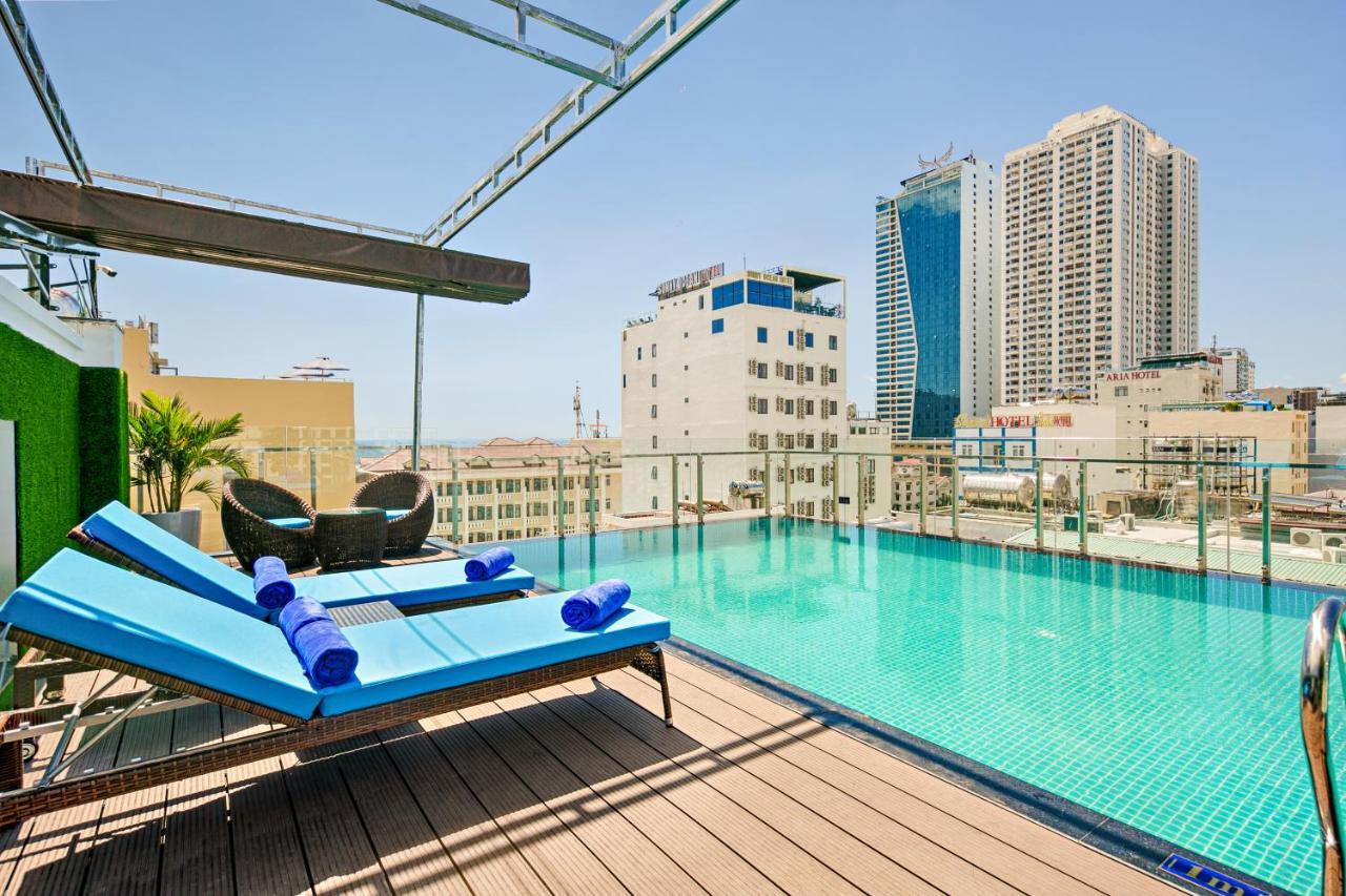 Celina Hotel & Apartment Дананг Екстер'єр фото