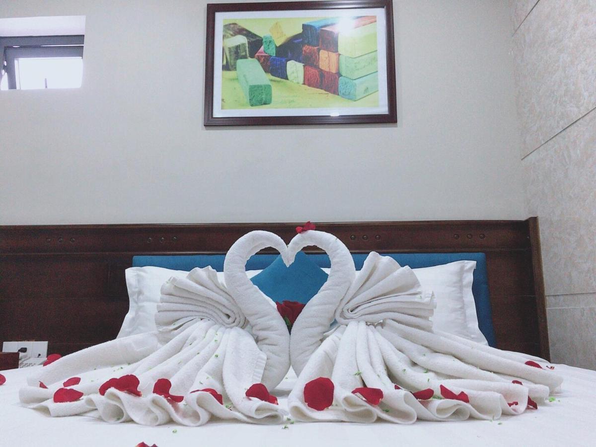 Celina Hotel & Apartment Дананг Екстер'єр фото