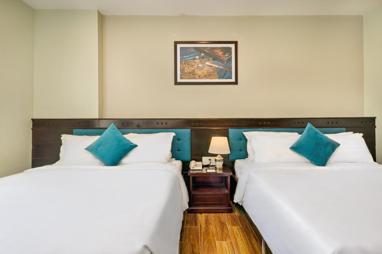 Celina Hotel & Apartment Дананг Екстер'єр фото